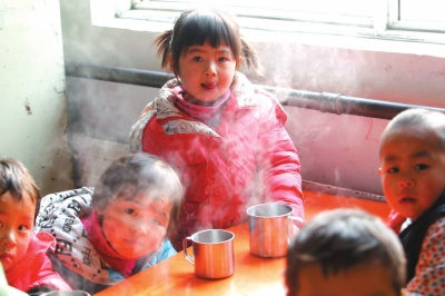 北京一打工子弟學校因拆遷停電784名學生挨凍